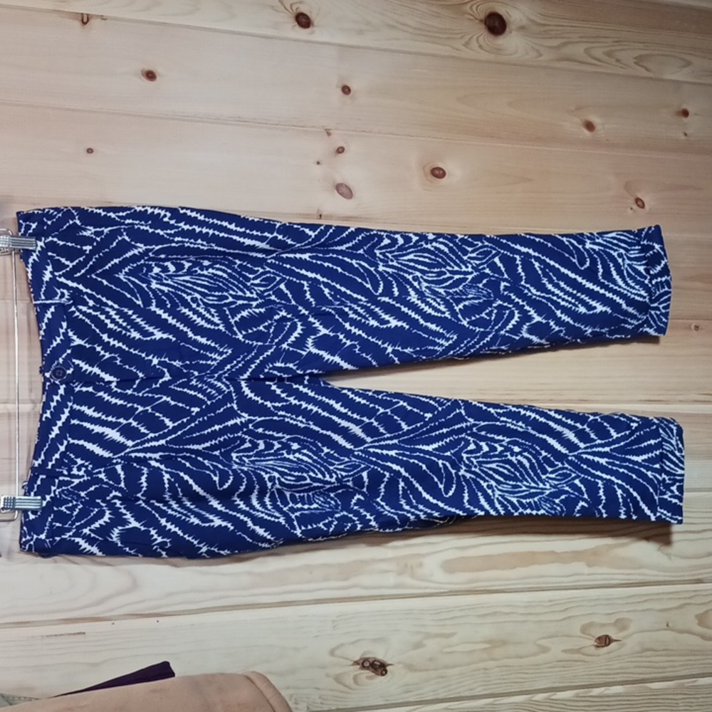 PRICE REDUCED - Lilly Pulitzer Capris